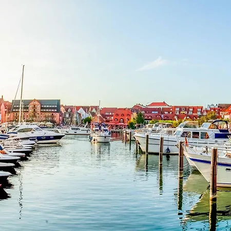 An Der Georgenkirche فارين